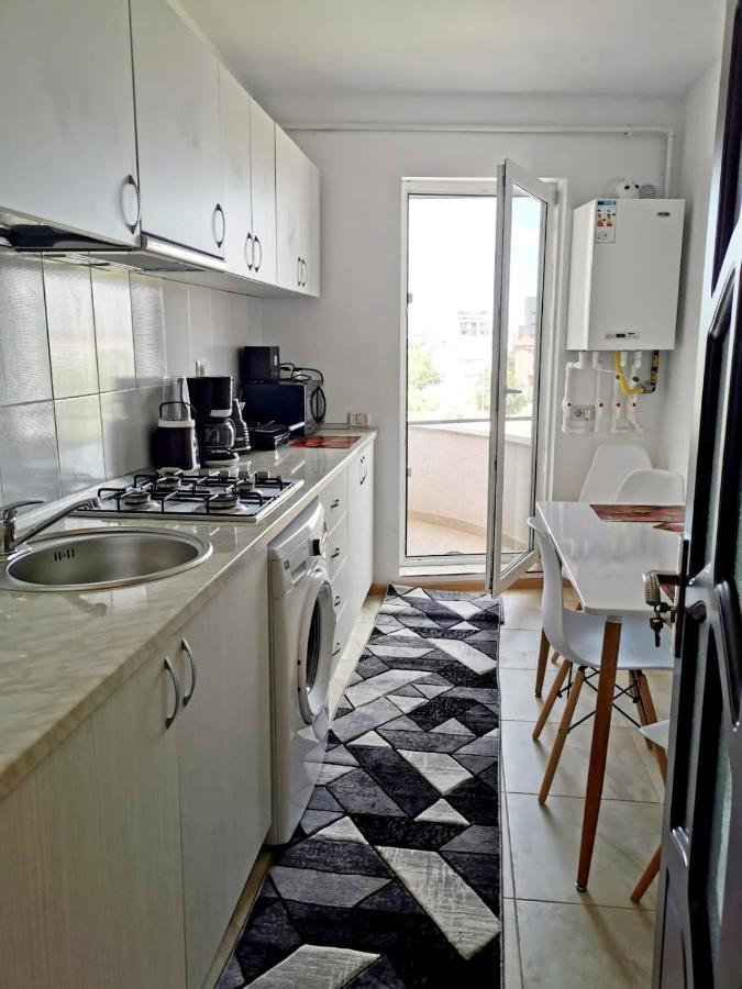 Garsoniera Luk Sunny Apartment *